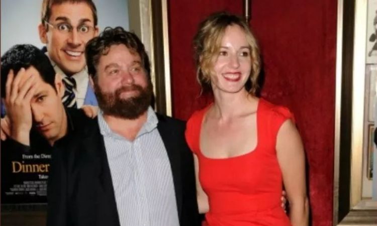 Quinn Lundberg with her husband, Zach Galifianakis on a red carpet